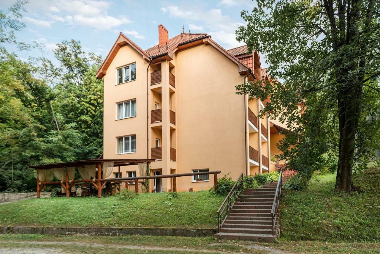 Gortenziya Hotell Poljana Eksteriør bilde